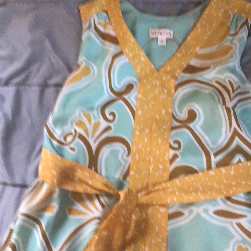 Dress - Picture 2 of 5
